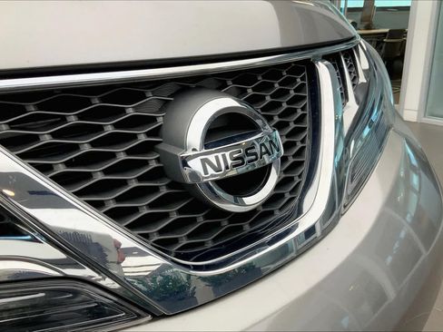 Used 2011 Nissan Murano SL w/ Navigation Pkg FWD image 31