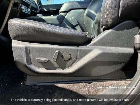 Used 2020 Ford Expedition Max XLT w/ Equipment Group 202A RWD image 15