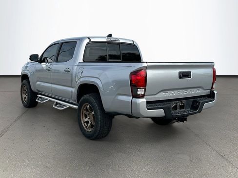 Used 2022 Toyota Tacoma SR w/ SR Convenience Package image 5