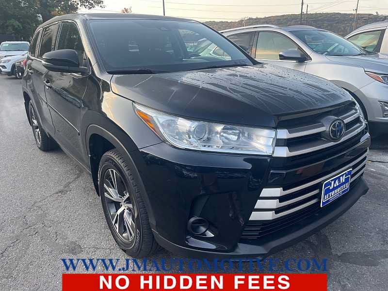 Used 2018 Toyota Highlander LE w/ Protection Package #3 AWD/4WD image 6