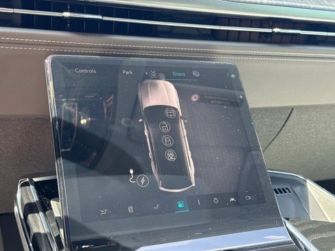 New 2026 Cadillac Escalade IQ Luxury 1 w/ LPO, Floor Liner Package AWD/4WD image 22