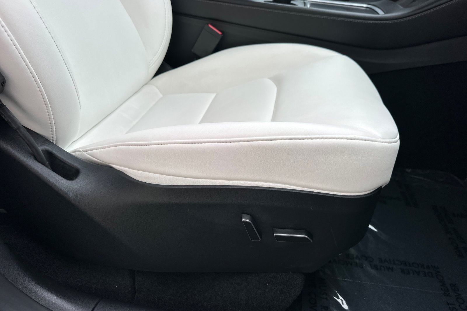 Used 2023 Tesla Model Y Long Range AWD/4WD image 23