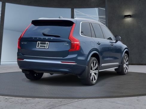 Used 2025 Volvo XC90 T8 Plus w/ Protection Package Premier AWD/4WD image 4