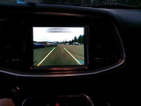 Used 2018 Dodge Challenger SRT w/ Technology Group image 18