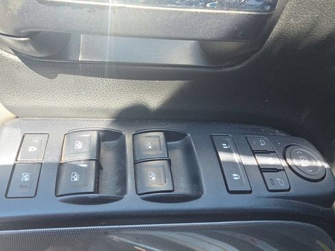 Used 2016 Chevrolet Silverado 1500 LTZ AWD/4WD image 12