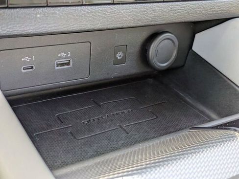 Used 2024 Mitsubishi Outlander SEL image 25