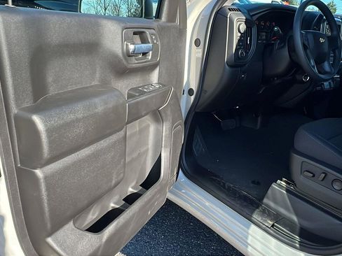 New 2026 Chevrolet Silverado 1500 Custom AWD/4WD image 11