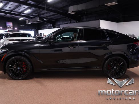 Used 2023 BMW X6 xDrive40i w/ Executive Package image 4