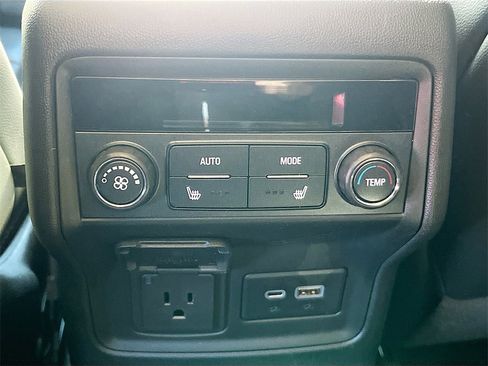 Used 2021 GMC Acadia Denali w/ Denali Technology Package image 27