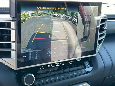 Used 2026 Toyota Sequoia Platinum AWD/4WD image 32