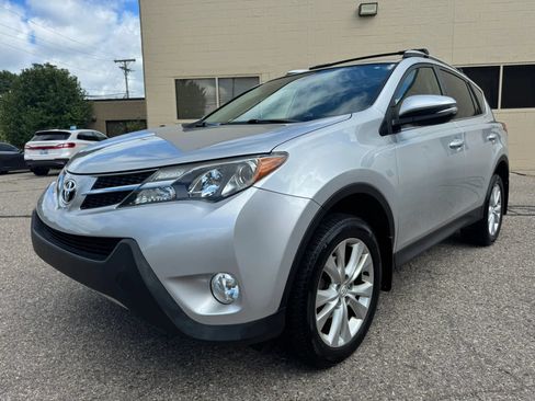 Used 2013 Toyota RAV4 Limited AWD/4WD image 3