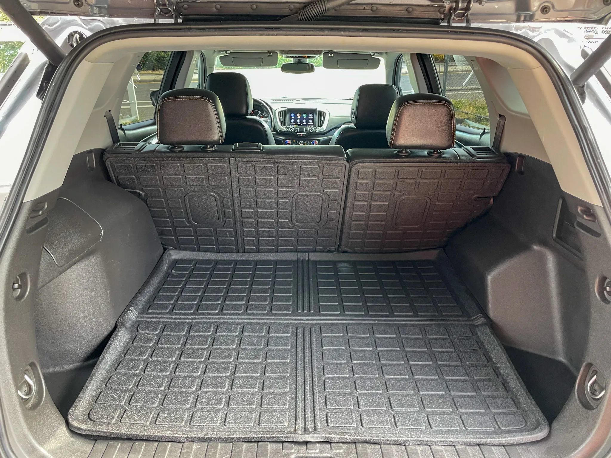 Used 2021 GMC Terrain SLT w/ Infotainment Package II AWD/4WD image 32
