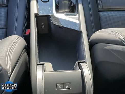 Used 2024 Volvo XC60 T8 Ultimate w/ Protection Package Premier image 46