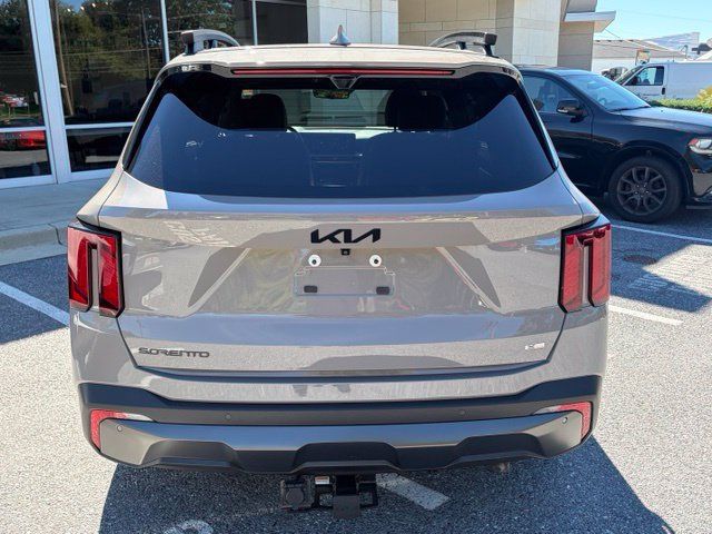 Used 2025 Kia Sorento SX Prestige w/ Olive Brown Leather Package AWD/4WD image 6