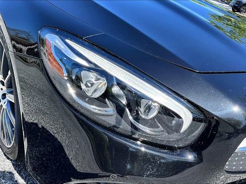 Used 2019 Mercedes-Benz SL 550 image 32