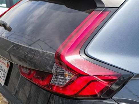 Used 2025 Honda CR-V LX image 10