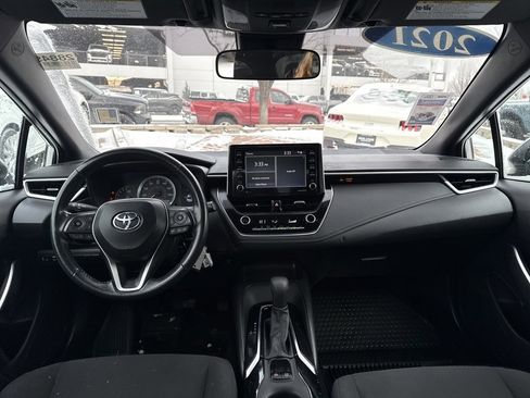 Used 2021 Toyota Corolla SE image 18