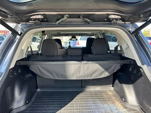 Used 2016 Toyota RAV4 XLE w/ Convenience Package FWD image 8