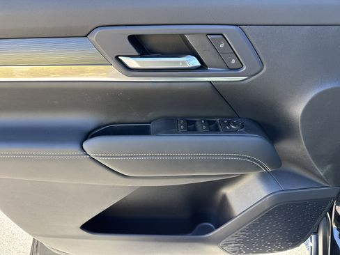 New 2026 GMC Terrain Elevation w/ Technology Package II image 12