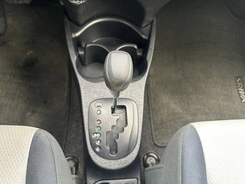 Used 2012 Toyota Yaris LE FWD image 7