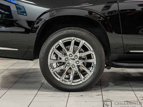 Used 2021 Cadillac Escalade ESV Premium Luxury w/ LPO, Floor Liner Package AWD/4WD image 11