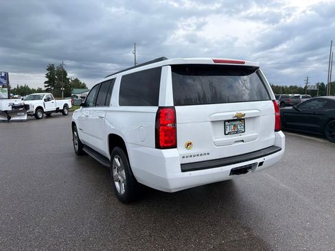 Used 2017 Chevrolet Suburban LT w/ Luxury Package AWD/4WD image 8