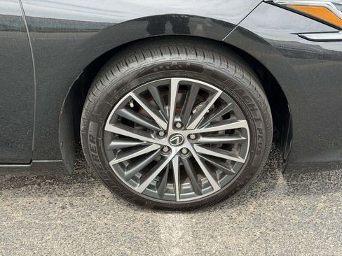 Used 2024 Lexus ES 350 w/ Premium Package FWD image 25