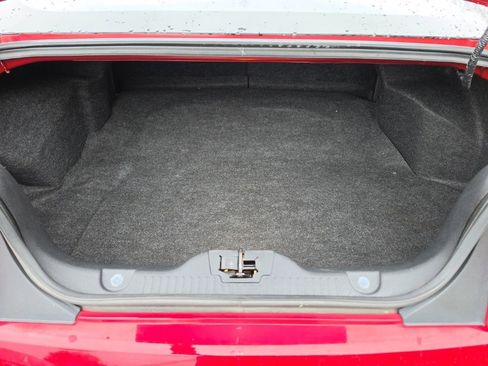 Used 2010 Ford Mustang Coupe RWD image 18