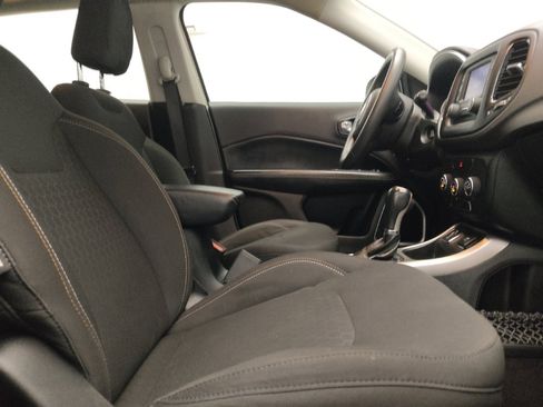 Used 2018 Jeep Compass Sport FWD image 21