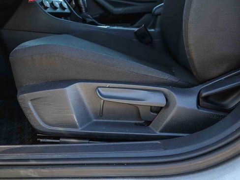 Used 2019 Volkswagen Jetta S w/ Driver Assistance Package image 21