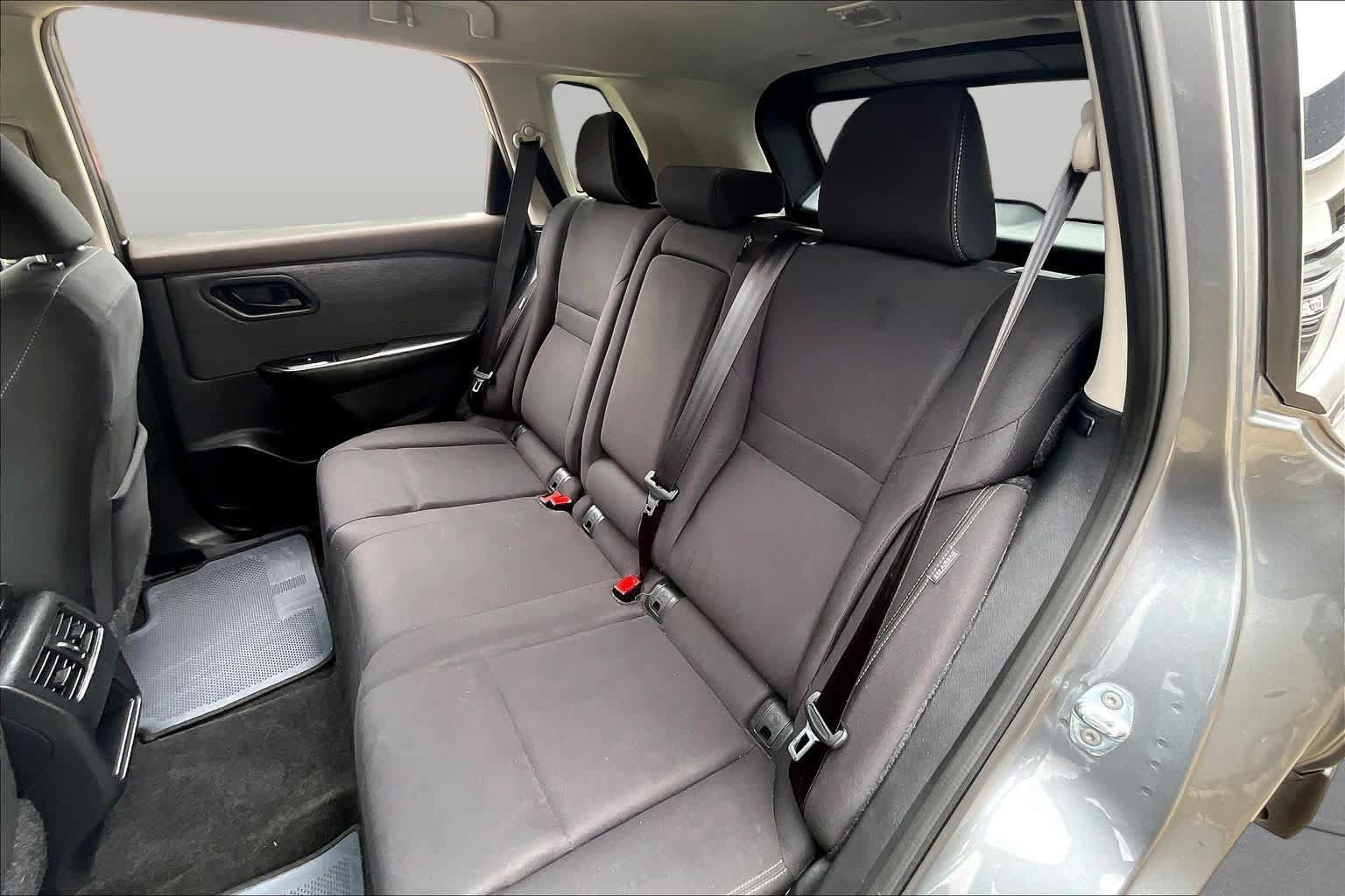 Used 2023 Nissan Rogue S FWD image 20