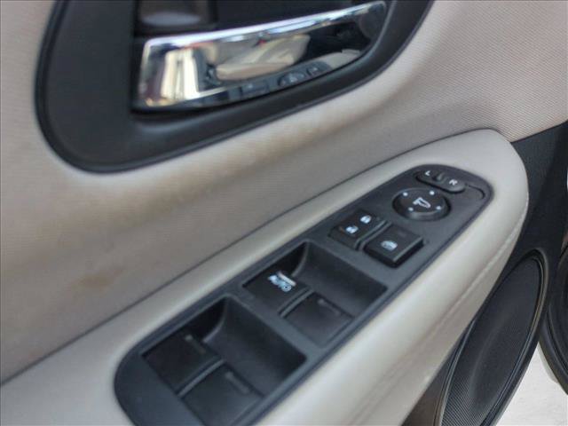 Used 2016 Honda HR-V LX image 10