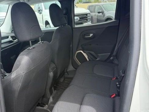 Used 2017 Jeep Renegade Sport w/ Power & Air Group FWD image 10