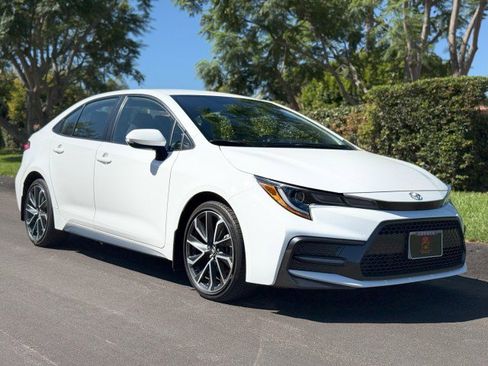 Used 2022 Toyota Corolla SE image 7