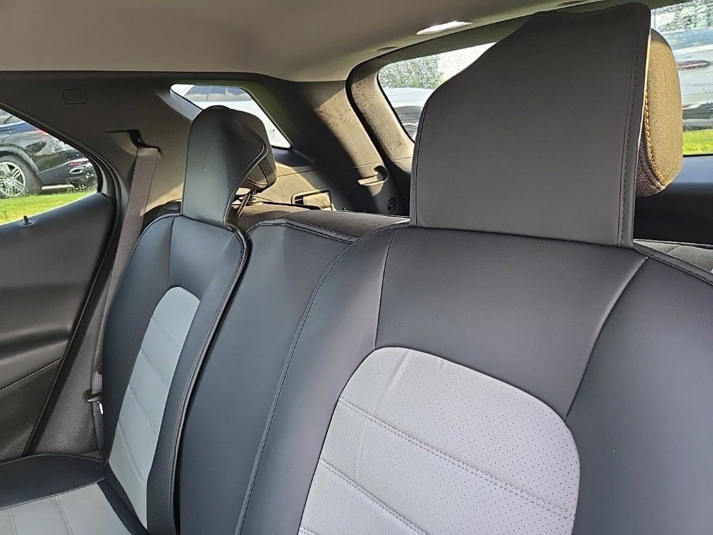 Used 2024 Chevrolet Equinox LT AWD/4WD image 33