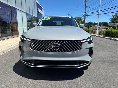 Certified 2025 Volvo XC90 B6 Plus AWD/4WD image 7