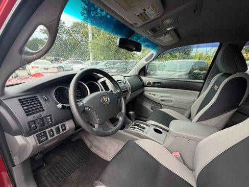 Used 2009 Toyota Tacoma PreRunner RWD image 11