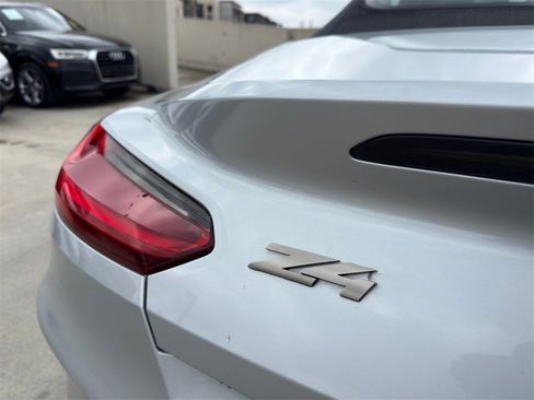 Used 2022 BMW Z4 M40i image 9