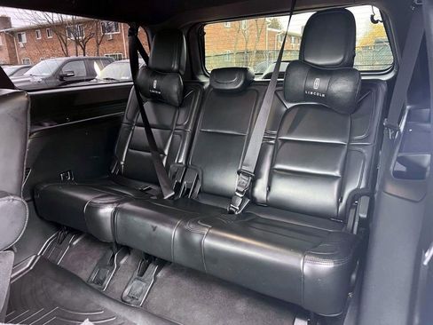 Used 2020 Lincoln Navigator L Reserve w/ Equipment Group 201A Reserve AWD/4WD image 19