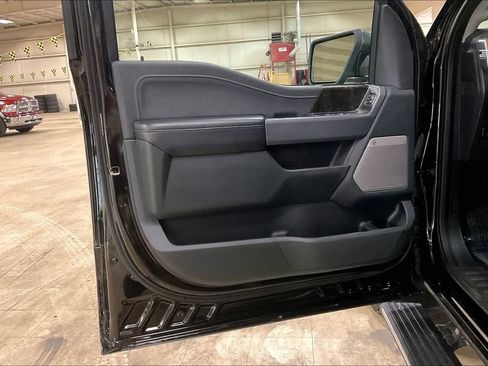 Used 2021 Ford F150 Lariat w/ Equipment Group 502A High AWD/4WD image 21
