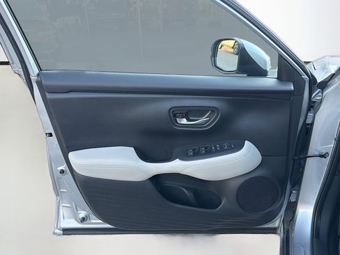 Used 2024 Honda HR-V LX image 20