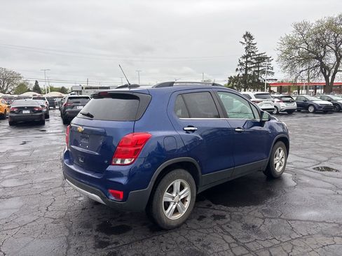 Used 2017 Chevrolet Trax LT w/ LT Convenience Package FWD image 6