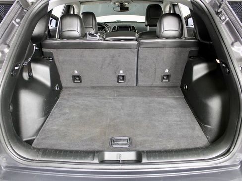 Used 2019 Jeep Cherokee Limited image 31