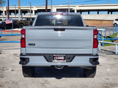 Used 2024 Chevrolet Silverado 1500 Custom image 6