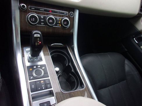Used 2015 Land Rover Range Rover Sport HSE AWD/4WD image 17