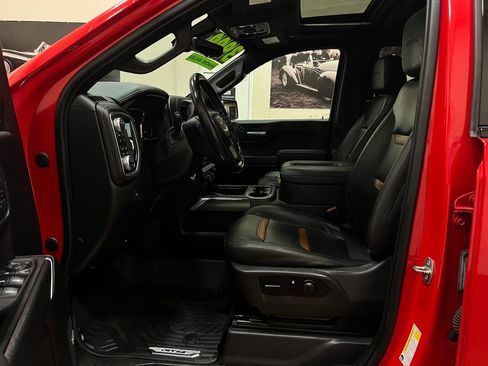 Used 2021 GMC Sierra 1500 AT4 w/ AT4 Value Package AWD/4WD image 17