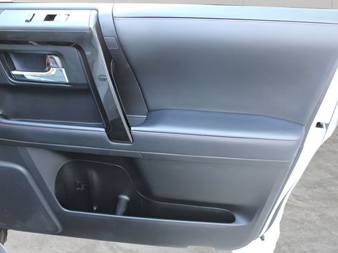 Certified 2024 Toyota 4Runner TRD Off-Road Premium w/ Off Road Premium Plus Package AWD/4WD image 27