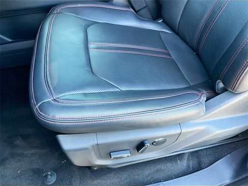 Used 2024 Ford Expedition Limited image 20