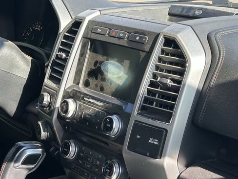 Used 2018 Ford F150 Platinum w/ Equipment Group 701A Luxury AWD/4WD image 10