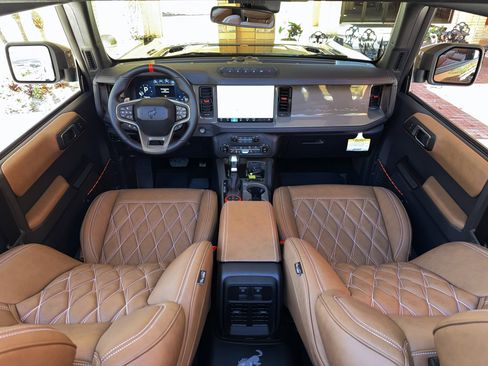 Used 2025 Ford Bronco Raptor AWD/4WD image 13